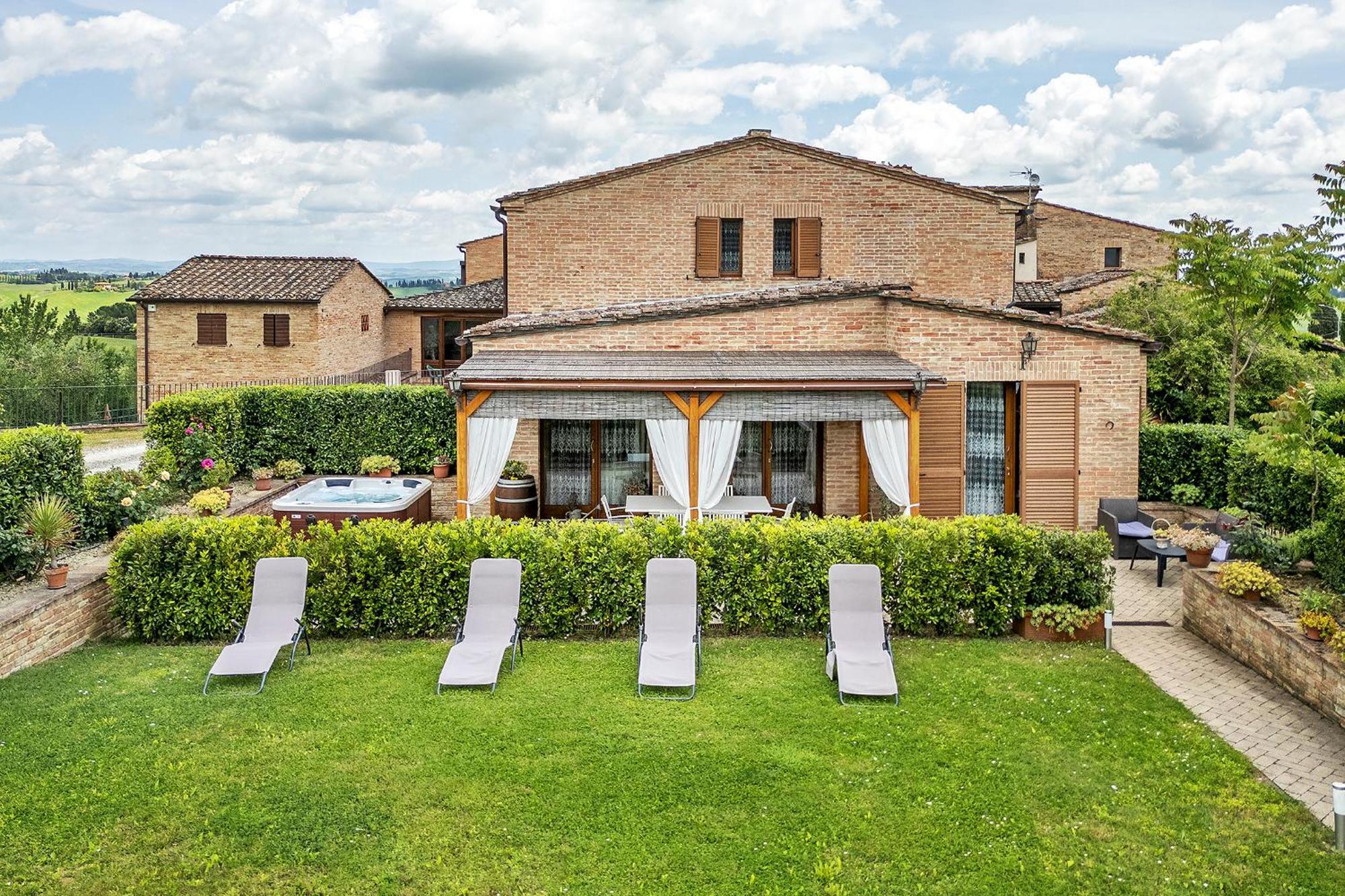 La Capanna Di Elfo Luxury Villa View Siena Eksteriør bilde